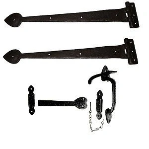 Image of OriginalForgery A Pair of 18&quot; Tee Hinges &amp; Suffolk Latch in Cast Iron