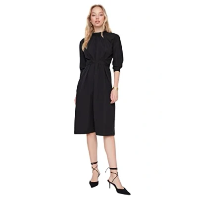 Image of Trendyol Women Midi A line Regular Woven Dress Schwarz