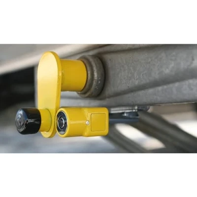 Image of Milenco 3094 Caravan Immobiliser, Two Pieces, Simultaneous Key Action , Yellow