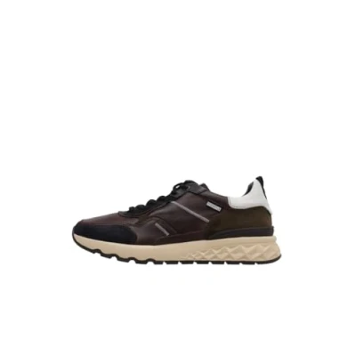 Image of Aranda M8R Leather Men&#039;s Low Top Trainers