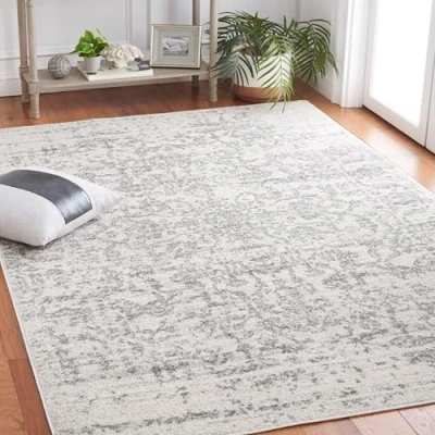Image of Safavieh Modern Chic Rug for Living Room, Dining Bedroom Madison Collection, Short Pile, in Silver and Ivory, 122 X 183 cm