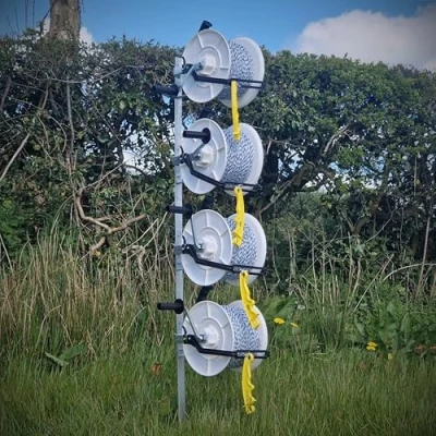 Image of Doblit 500m 4 Reel QuickFence, Multi Post for up to of Line Electric Fencing. Quick, Easy, Portable 165cm Post, 4x Geared Reels, Poly Wire &amp; Insulated Grip Handles