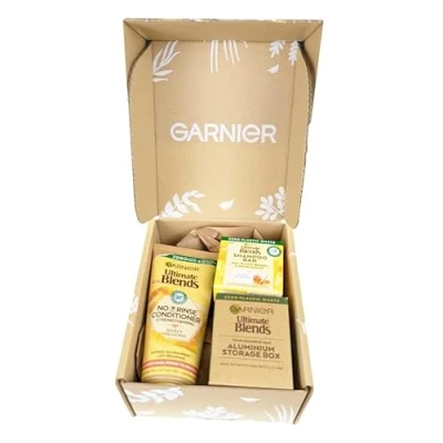 Image of Garnier Ultimate Blends Strengthening Honey Treasure Set 3pc Conditioner, Shampoo Bar, Stoage Box