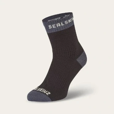 Image of Sealskinz Wretham Waterproof Warm Weather Ankle Length Socks