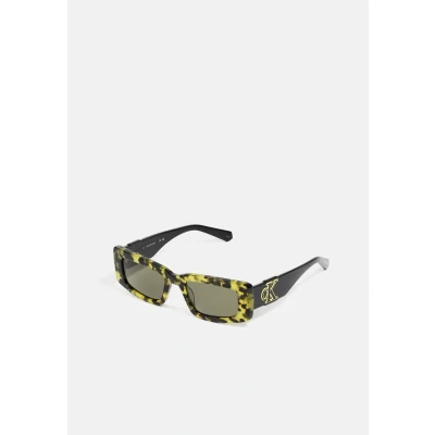 Image of Calvin Klein Jeans Unisex Sunglasses, Size: 52, Yellow havana