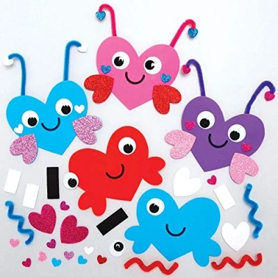 Image of Baker Ross AX671 Love Bug Magnet Kits Pack of 8, Mix and Match Crafts, Make Your Own Fridge Magnets, Art for Children&#039;s Creativity, Small Gifts or Home Crafts