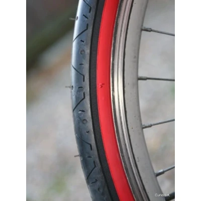 Image of CURIO UK SLICK MOUNTAIN BIKE TYRE TIRE LS077 26 X 2.10 W/ RED SIDEWALL STREET