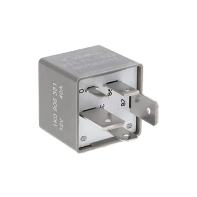 Image of 1K0906381 Relay, main current VEMO V15 71 1022 12V Q+, original equipment manufacturer quality VOLKSWAGEN: Caddy 3, Passat B6 Saloon, Jetta 3