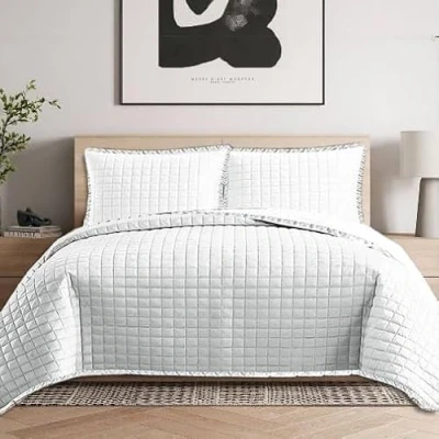 Image of 3 Piece Embossed Bedspread Quilted Comforter Luxury Bed Throw with Pillow Shams Bedding Set White King