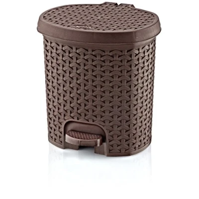 Image of HOBBY LIFE 3 Litre Plastic No 0 Rattan Pedal Dustbin