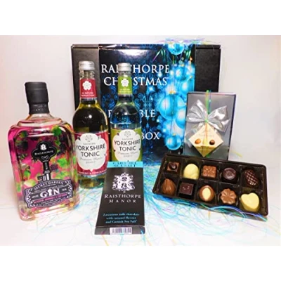 Image of 70cl Bramble Gin Christmas Treat Box