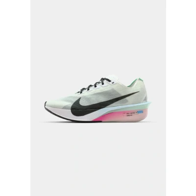 Image of Nike ZoomX Vaporfly Next% 4