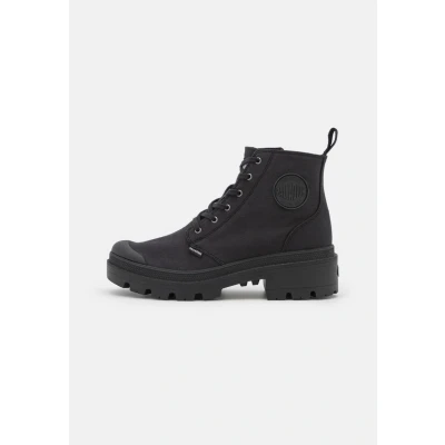 Image of Palladium PALLABASE TWILL women&#039;s Mid Boots in Black