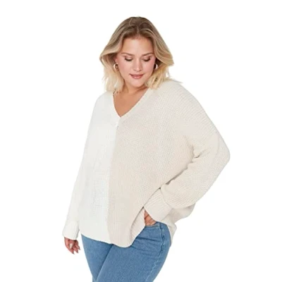 Image of Trendyol FeMan Plus Size Regular fit Basic V Neck Knitwear Jumper Beige