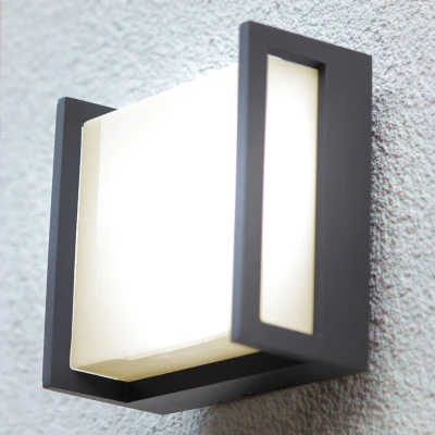 Image of LUTEC Qubo LED outdoor wall light, 14 cm x