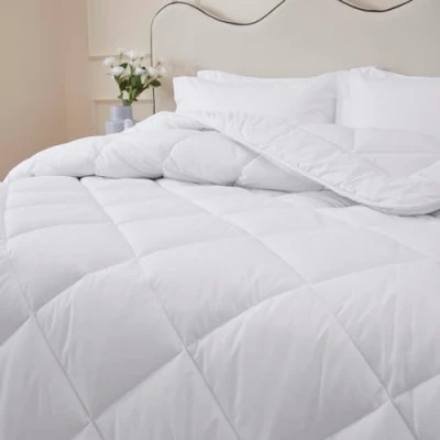 Image of Wool Blended Luxury Duvet 300Gsm Medium Weight King 220 x 230 cms (King)
