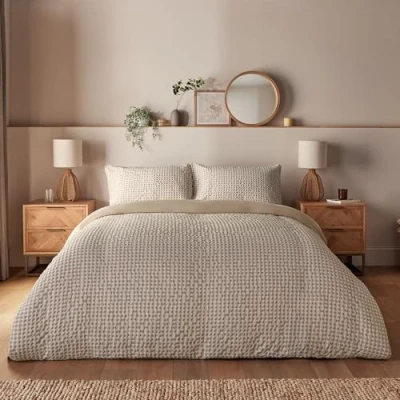 Image of Silentnight Supersoft Gingham Duvet Set Cosy &amp; Comfy Delicate Touch Seersucker Non Iron Microfibre with Button Fastening Stylish Modern Quilt Cover + Pillowcase Bed Set, Single, Natural