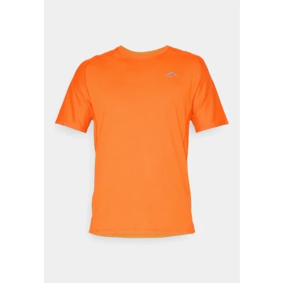 Image of Nike Dri FIT ADV Solar Chase SS Tee S Orange