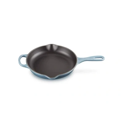 Image of Le Creuset Signature Chambray Cast Iron 23cm Skillet