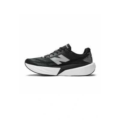 Image of New Balance Fuelcell Rebel V5 Road running shoes, Men&#039;s, Size: 6.5, Black silver metallic shoes