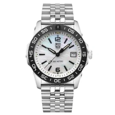 Image of Luminox Unisex Adult Analog Swiss Quartz Watch with Stainless Steel Strap XS.3126M