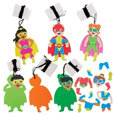 Image of Baker Ross FX735 Star Hero Parachutist Kits Pack of 6, Party Bag Fillers for Kids