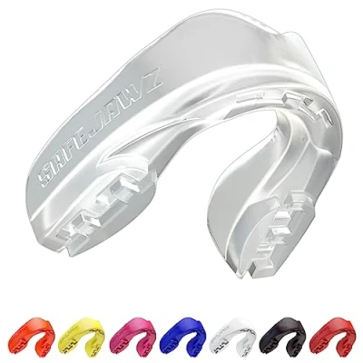 Image of SAFEJAWZ Mouthguard Slim Fit, Adults and Junior Gum Shield with Case for Boxing, MMA, Rugby, Martial Arts, Judo, Karate, Hockey All Contact Sports… B073CZHSRS (Adult (12+ Years), Clear)