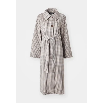 Image of Barbour Beatrix Showerproof Trenchcoat, Women&#039;s, Size: 18, Sky