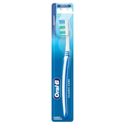 Image of Oral B Classic Care 35 Medium