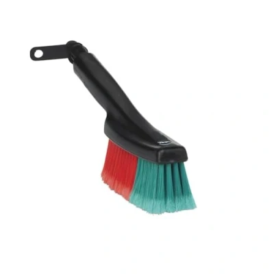 Image of Vikan 525452 Water Fed Vehicle Brush, Soft/Split, Black, 360 mm Length, 60 Width, 105 Height