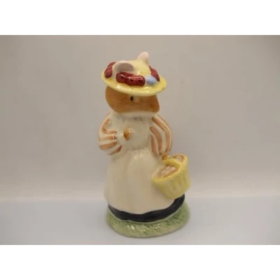 Image of Royal Doulton Brambly Hedge Lady Woodmouse DBH 5 Collectible Figurine Made In England