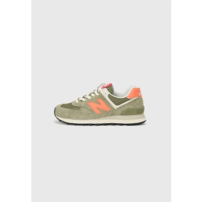 Image of New Balance 574 Unisex Trainers, Size: 3.5, Dark olivine shoes