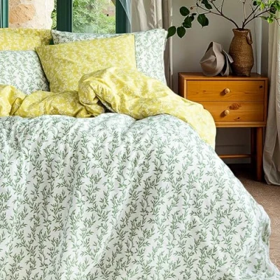 Image of LERUUM Single Duvet Cover Cotton Cosy Christmas Bedding Reversible Leaf Pattern Sage Green Yellow Quilt Set (Single Coquette Bedding)