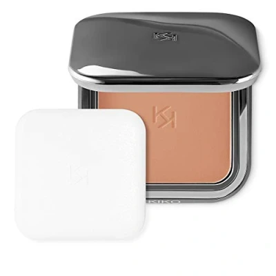 Image of KIKO Milano matte Fusion Pressed powder 11 with a natural finish