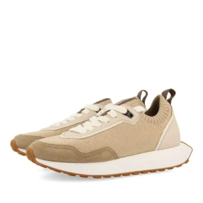 Image of Gioseppo FINIQ women&#039;s Shoes (Trainers) in Gold