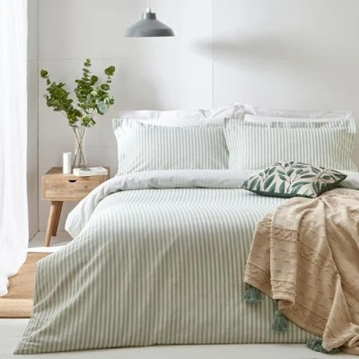 Image of The Linen Yard Hebden Duvet Cover Set, Green, King