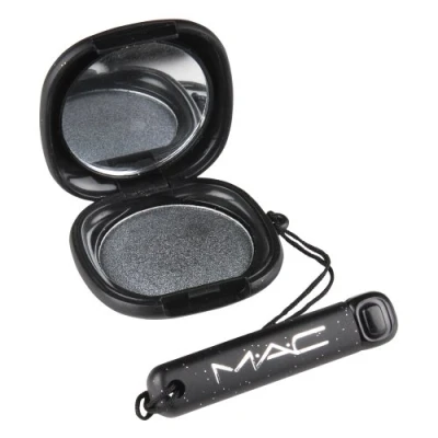 Image of MAC Studio Fix Powder Plus Foundation, Shade NC20, 15g
