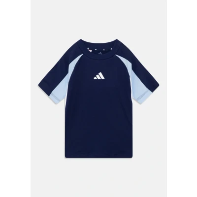 Image of adidas Performance Unisex Print Tshirt for kids, Size: 15 16y, Black/wonder silver/white