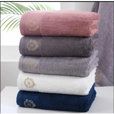 Image of Jeremy &amp; Edelyn&#039;s beauty and care Bamboo fiber large bath towel, super soft very absorbent, extra for a luxurious drying experience. (White)