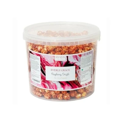 Image of Everly Grace Popcorn Raspberry Drizzle, 600 g bucket with raspberry, acerola cherry, and beetroot from our manufactory in Augsburg, Germany