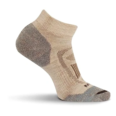 Image of Merrell Women&#039;s 1 Pack Zoned Quarter Light Hiker Hiking Socks, Oatmeal Heather, S M
