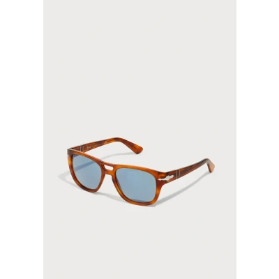 Image of Sunglasses Persol Po3366s col. 96/56 Unisex Squadrata Marrone