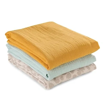 Image of hauck Cuddle N Clean, Honey / Mint Leo Natural Pack of 3 Large Muslin Cloths for Baby 80 x cm, 100% Cotton Blanket Breastfeeding Swaddling Changing, Machine Washable