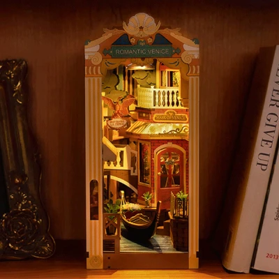 Image of Romantic Venice Street Book Nook Kit