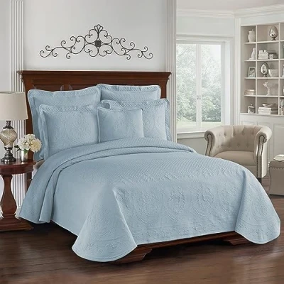Image of Historic Charleston King Charles Modern Farmhouse Floral Matelasse Coverlet, Full/Queen, Blue