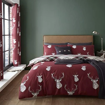 Image of Catherine Lansfield Munro Stag Check Red Duvet Cover Set 200 x + 2 (50 80)