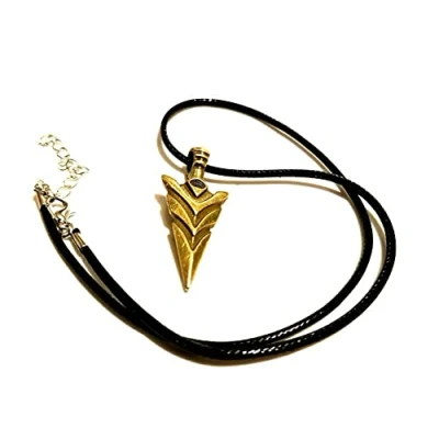 Image of Silver Knight Native American Indians 3D Arrowhead Necklace on an Adjustable Waxed Cord, 18 to 20&#039;&#039;, Line Dancing, Country &amp; Western Apache Jewellery