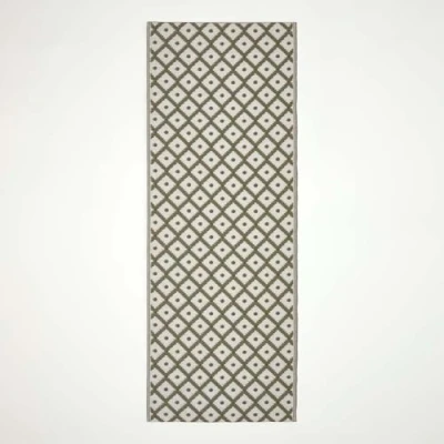 Image of HOMESCAPES Luxury Runner Outdoor Rugs for Garden Patio Waterproof 100% Recycled Plastic Mat Carpet 75 x 200cm Reversible White &amp; Green Geometric Rug May, Indoor/Outside Portable, Seamless
