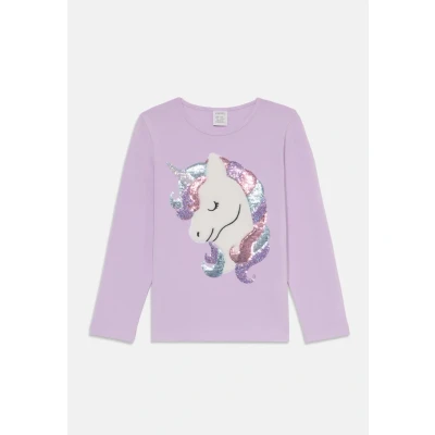 Image of Long sleeved top