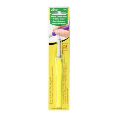Image of Clover 1054 Amour Crochet Hook, Size 7.0mm